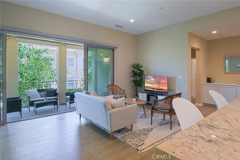 232 Bishop Lndg