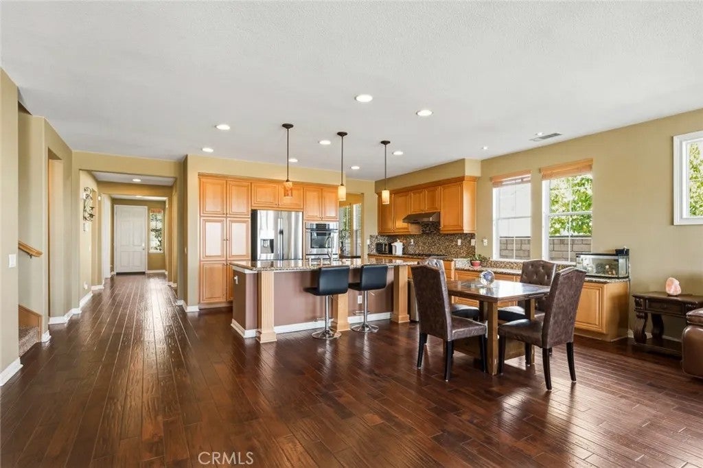 3165 Forest View