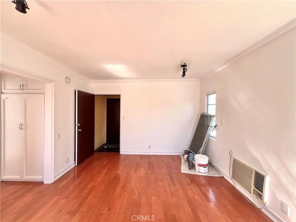 Photo of 5253 Denny Ave, North Hollywood, CA 91601 (MLS # SR26045146)