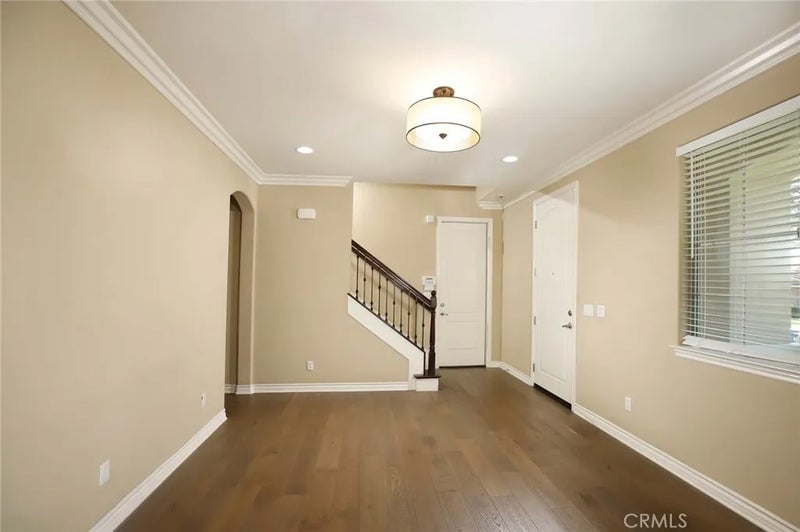 535 W Lemon