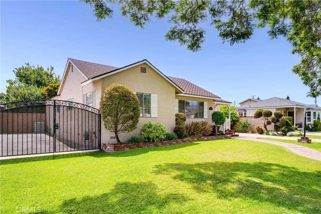 4432 Stanbridge