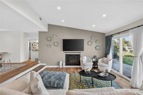 Tiny photo for 5 Cypress Way, Rolling Hills Estates, CA 90274 (MLS # SB25252706)