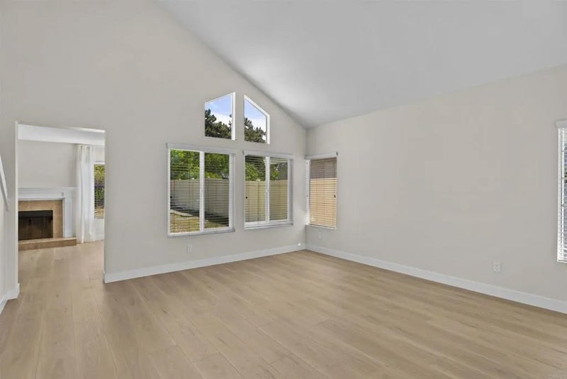 5389 Blackberry Way