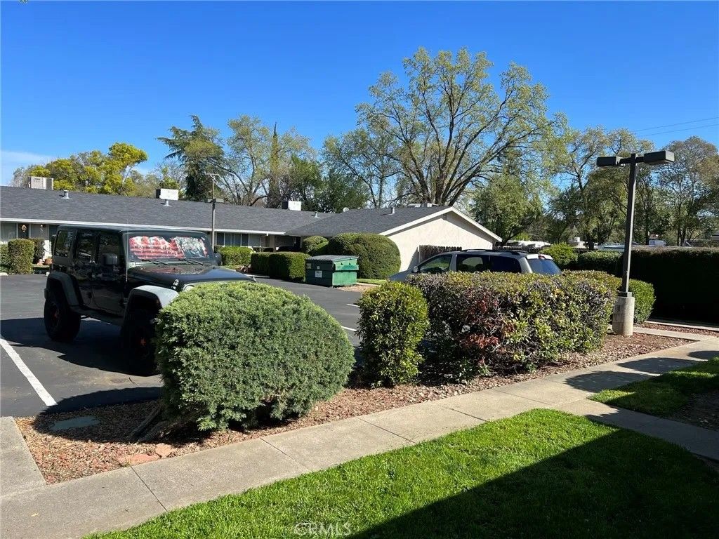 Photo of 1 Mayfair Dr, Chico, CA 95973 (MLS # SN26067460)