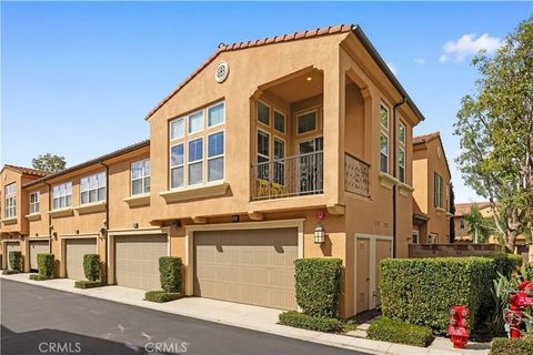 Photo of 240 Mayfair, Irvine, CA 92620 (MLS # PW26103407)