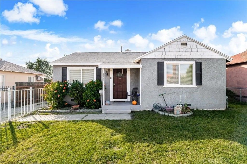 Photo of 8868 Juniper Avenue, Fontana, CA 92335 (MLS # CV25269555)