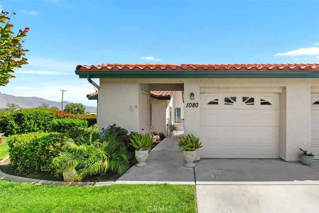 1080 Moon Shadow Court