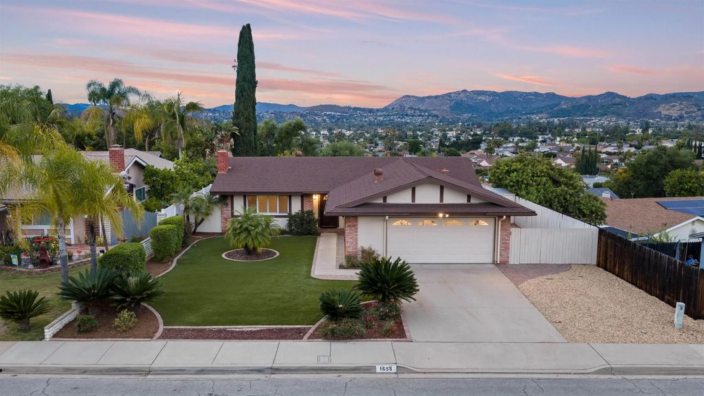 Photo of 1658 Boyle Ave, Escondido, CA 92027 (MLS # 260011010)