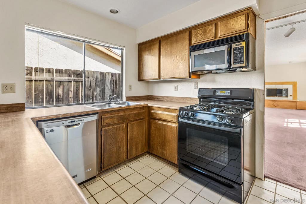 Photo of 11032 Promesa DR, San Diego, CA 92124 (MLS # 260018259)