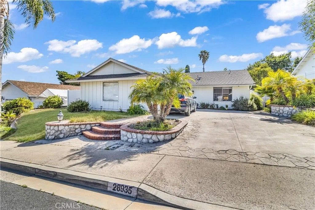 Photo of 28935 De La Luna Dr, Mission Viejo, CA 92692 (MLS # OC26088358)