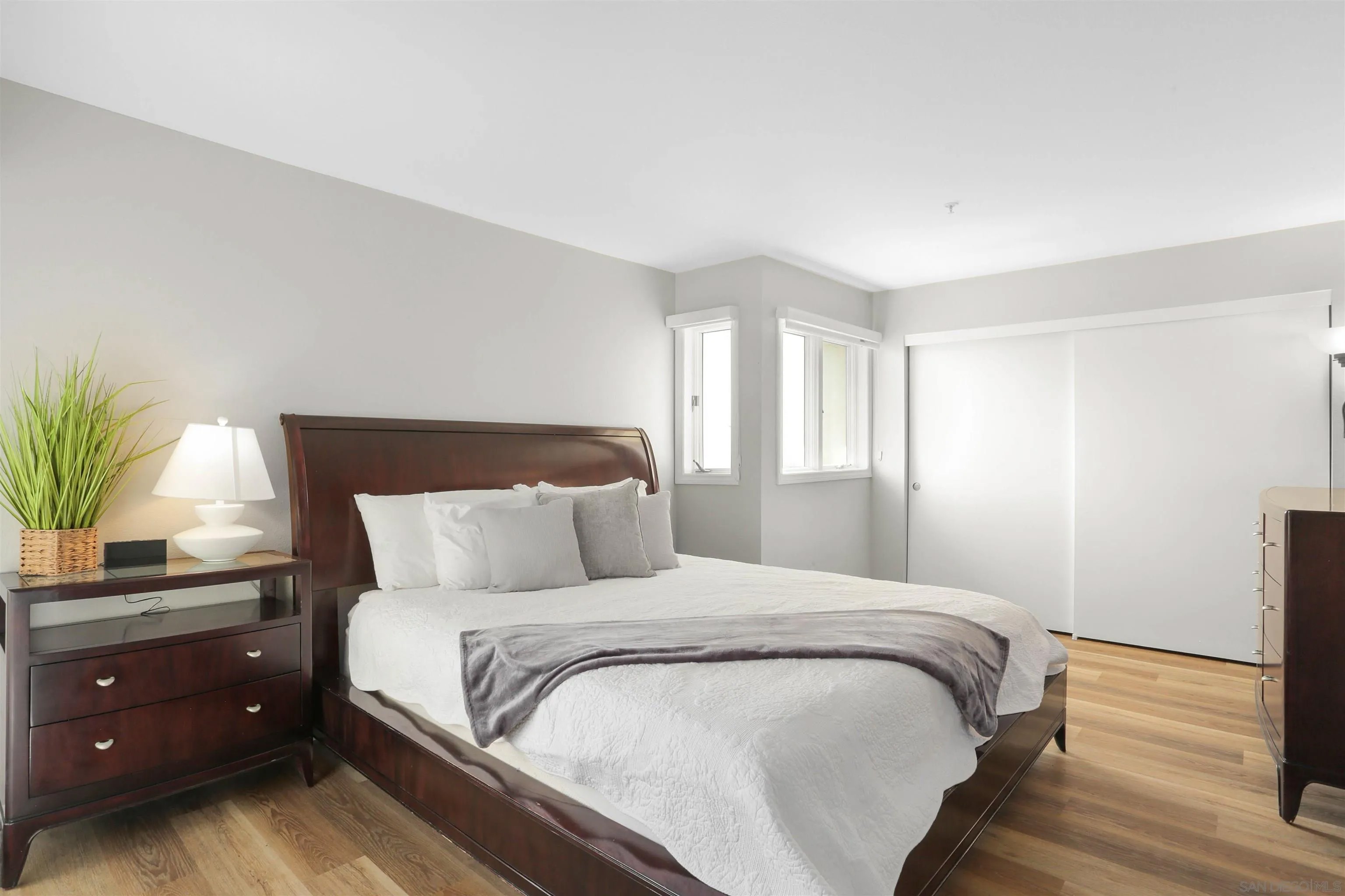 1100 Seacoast Dr 5