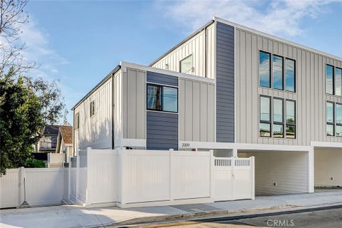 Photo of 2007 Blossom Lane, Redondo Beach, CA 90278 (MLS # PV25276791)