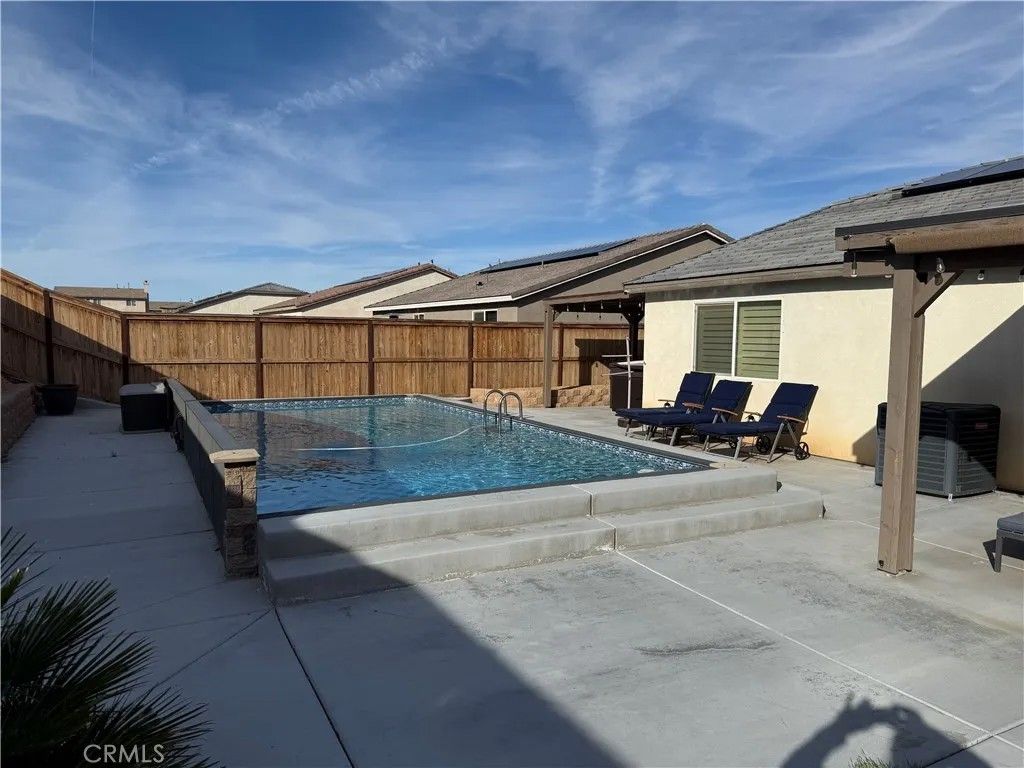 Photo of 11409 Bellevue St, Adelanto, CA 92301 (MLS # SW25269125)