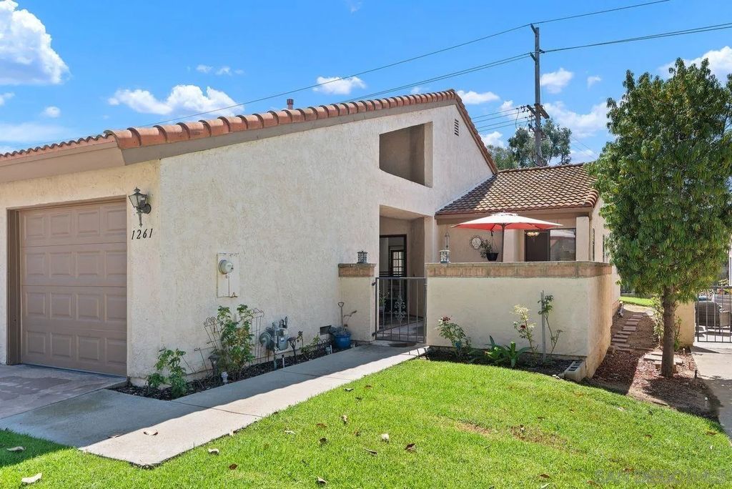 Photo of 1261 Granada Way, San Marcos, CA 92078 (MLS # 250039143)