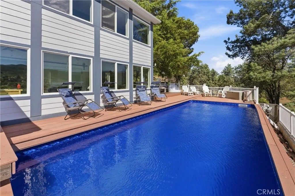 Photo of 9065 Elizabeth Lake Rd, Leona Valley, CA 93551 (MLS # SR26078362)