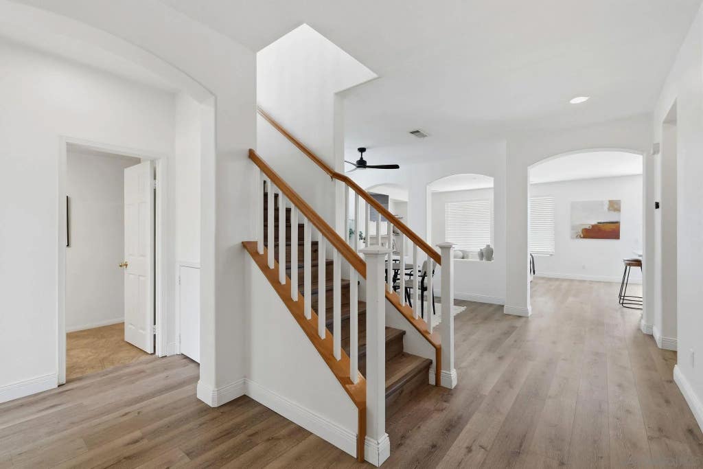 Photo of 402 Corte Calypso, Chula Vista, CA 91914 (MLS # 260020469)