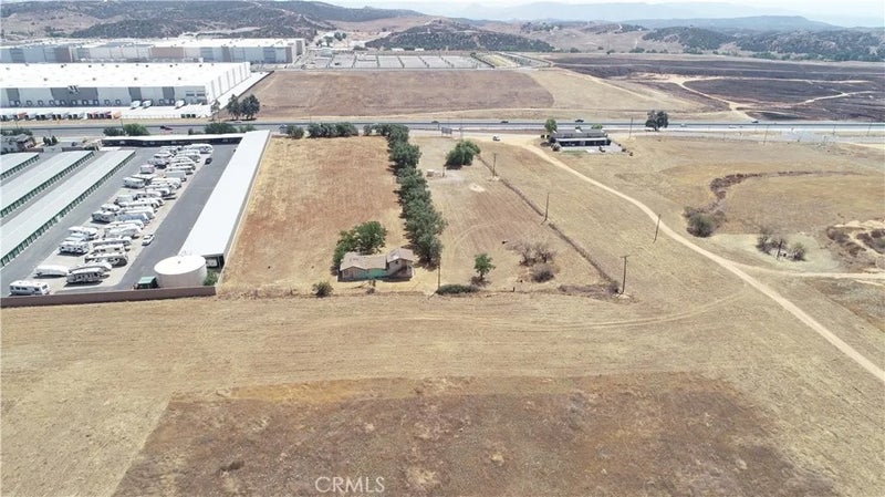 1032 Western Knolls