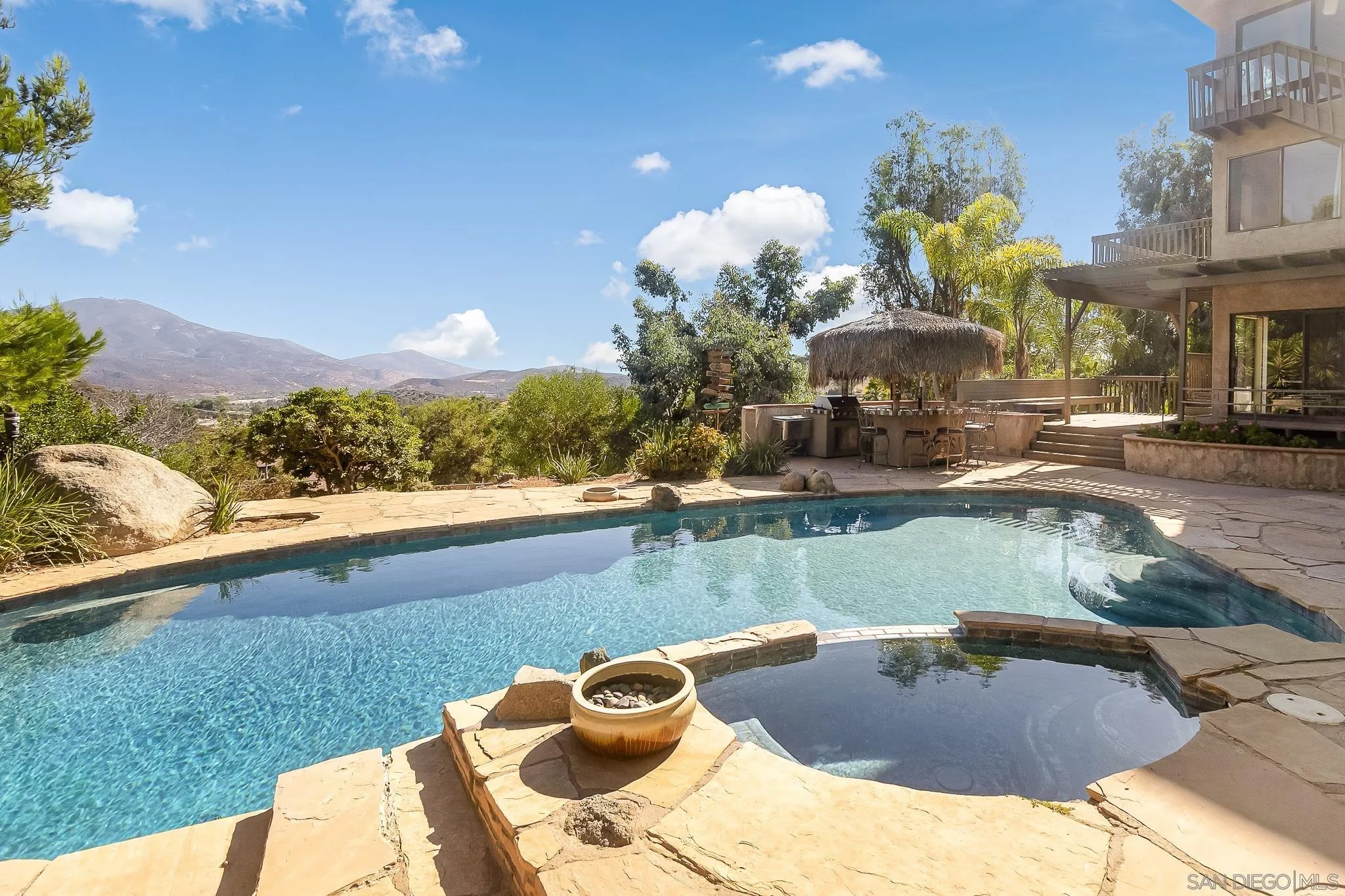 1574 Shadow Knolls Dr