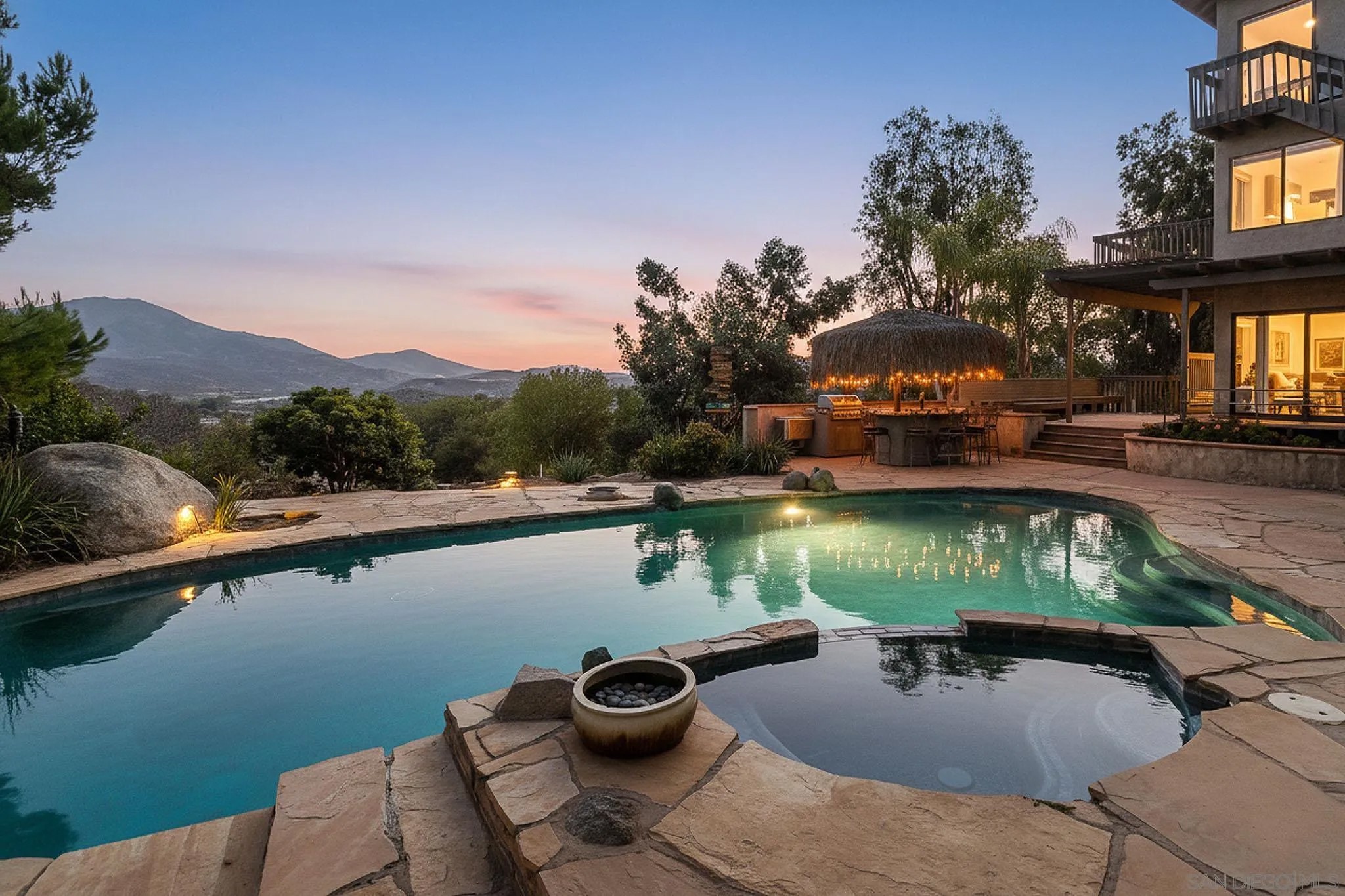 1574 Shadow Knolls Dr