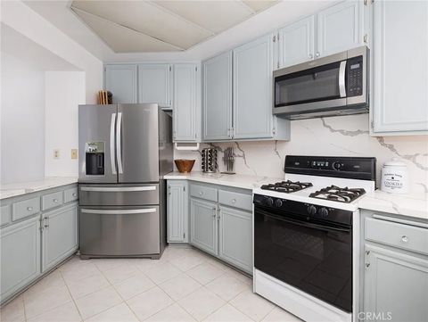 Photo of 1450 Brett Pl #305, San Pedro, CA 90732 (MLS # PV25247860) Photo of 1450 Brett Pl #305, San Pedro, CA 90732 (MLS # PV25247860)