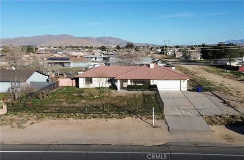 Tiny photo for 11911 Kiowa Road, Apple Valley, CA 92308 (MLS # HD26022707)