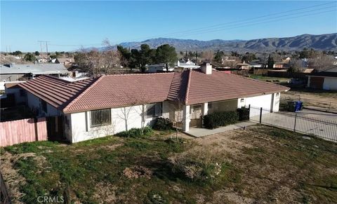Tiny photo for 11911 Kiowa Road, Apple Valley, CA 92308 (MLS # HD26022707)