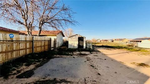 Tiny photo for 11911 Kiowa Road, Apple Valley, CA 92308 (MLS # HD26022707)