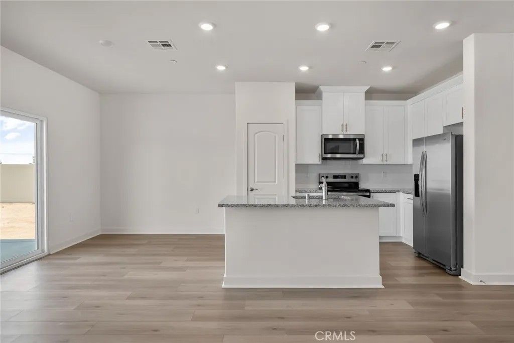 Photo of 14792 Desert Lily Court, Apple Valley, CA 92307 (MLS # SW26021598)