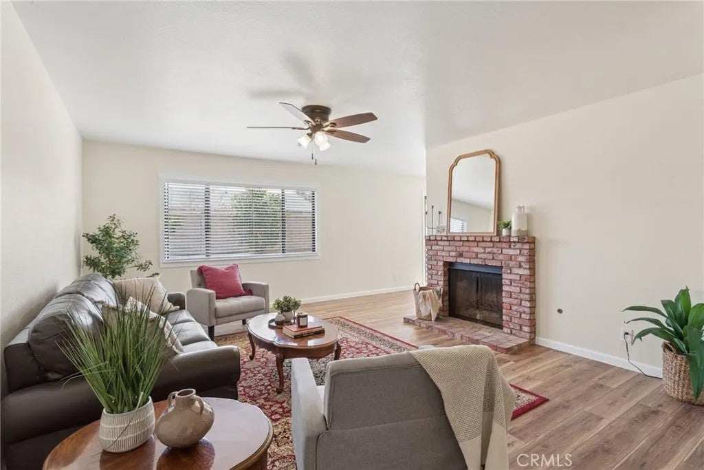 1204 N D