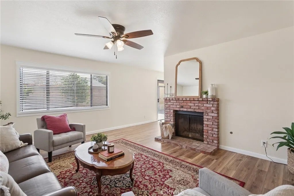 1204 N D