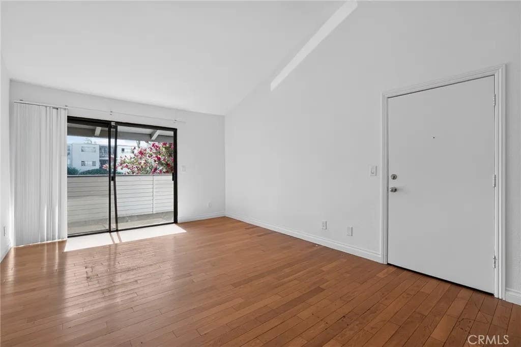 Photo of 8801 Independence AVE, Canoga Park, CA 91304 (MLS # PW26166377)