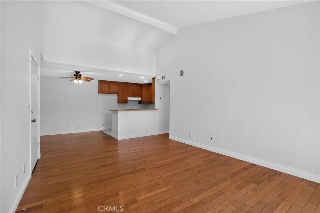 8801 Independence 19