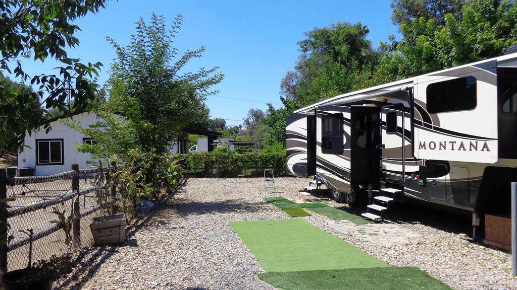 Photo of 762 Taylor St, Vista, CA 92084 (MLS # 260015763)