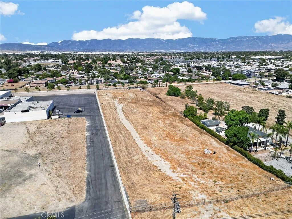Photo of 18100 Arrow Blvd, Fontana, CA 92335 (MLS # TR26189099)