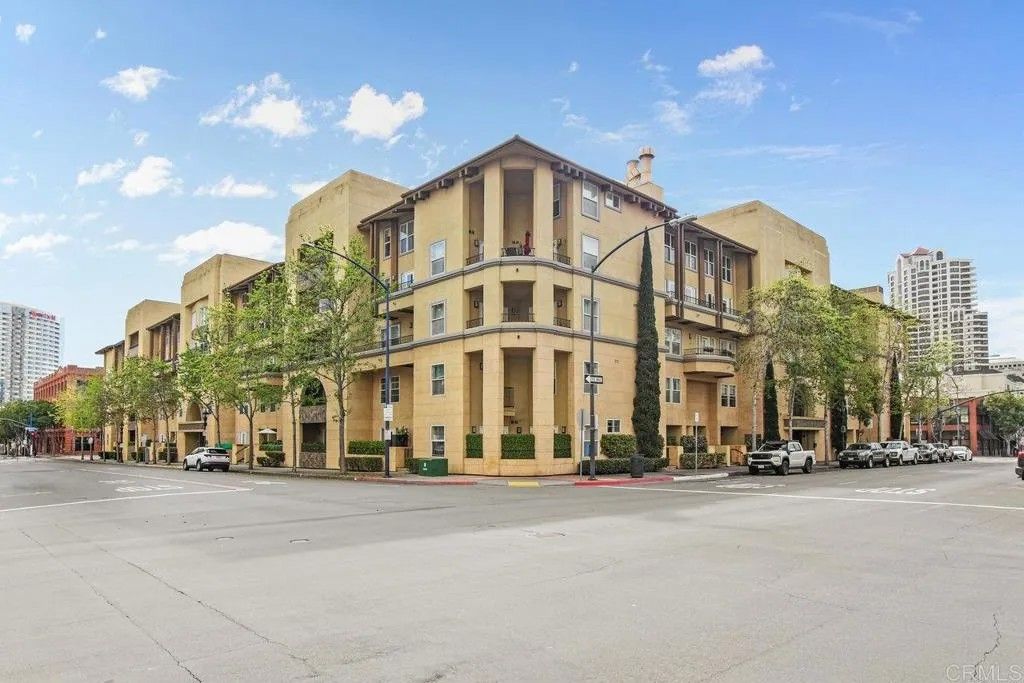 Photo of 301 W G St #119, San Diego, CA 92101 (MLS # PTP2509031)