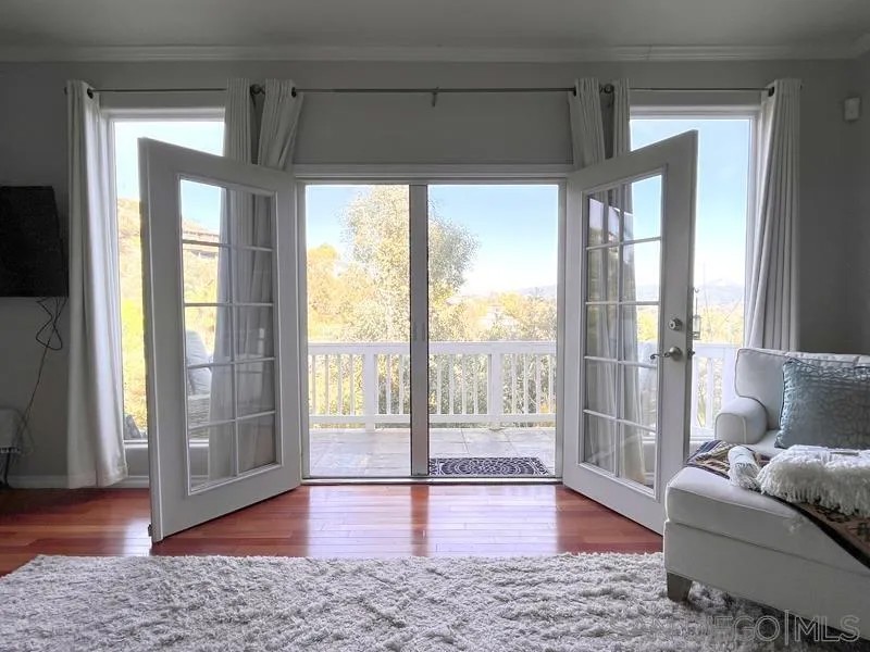 4275 Crestview Drive