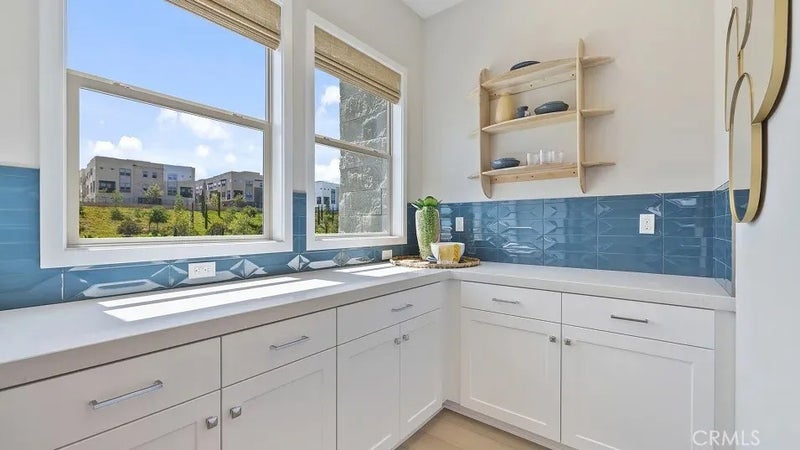 1988 Lupine Terrace