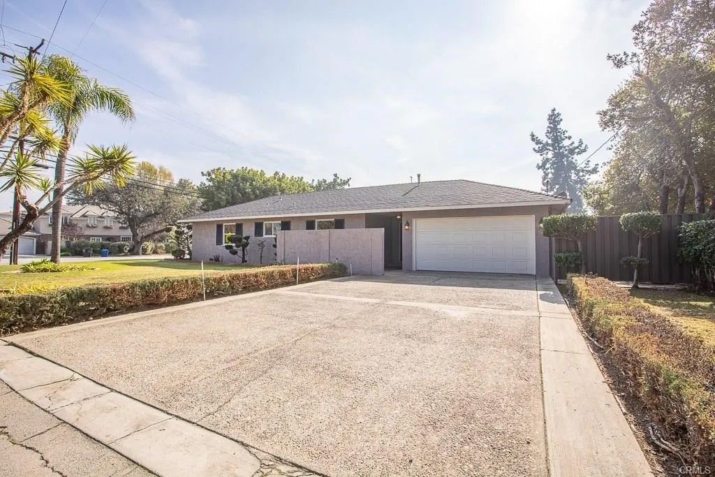 Photo of 200 W Le Roy, Arcadia, CA 91007 (MLS # AR26022289)