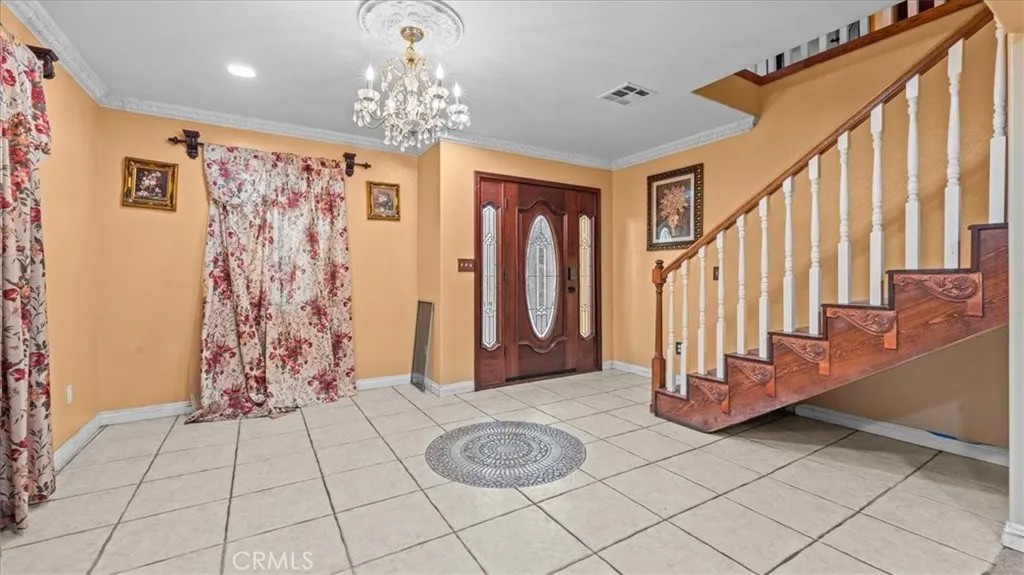 2740 Fairmount