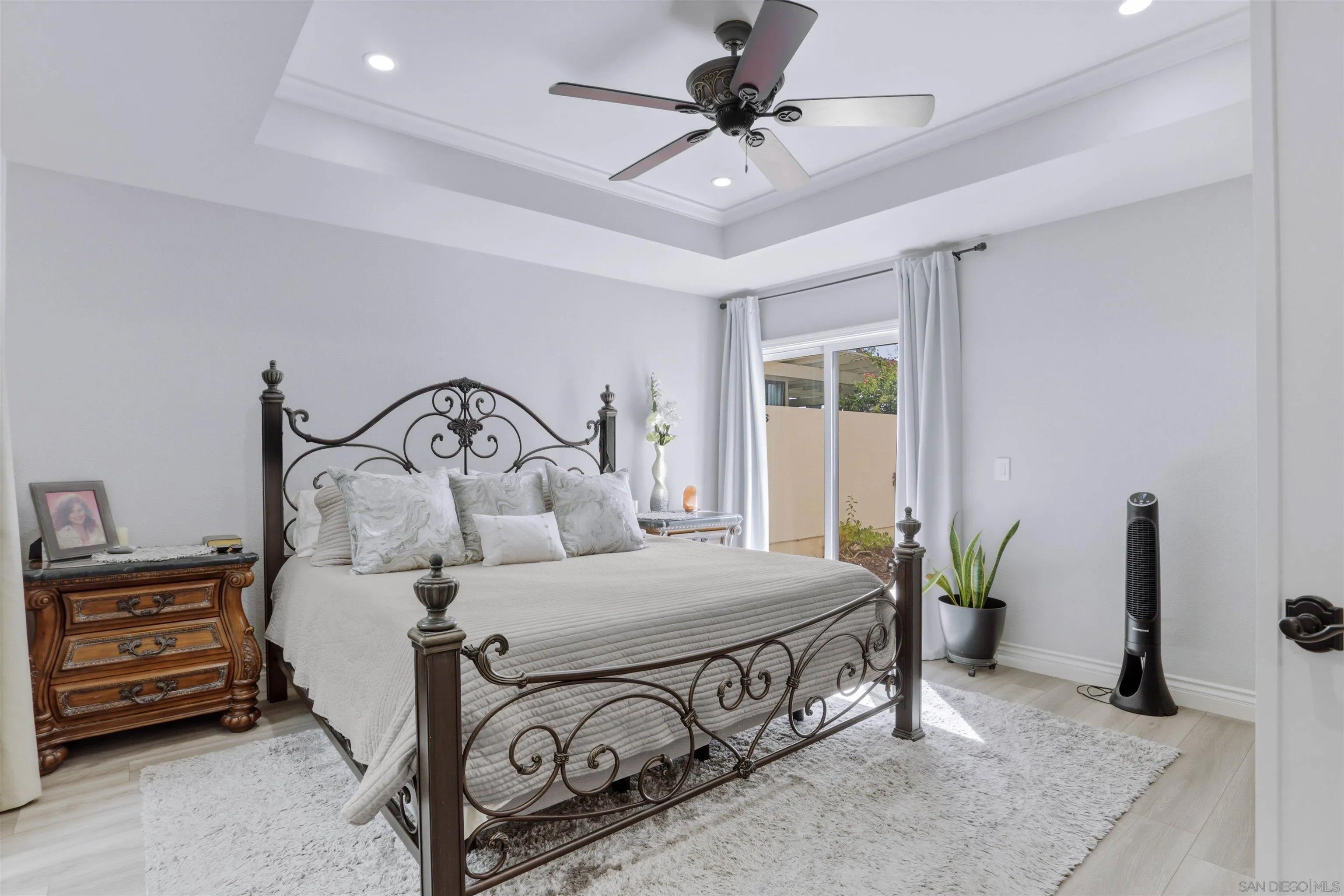 17748 Caminito Balata, San Diego, CA, 92128, USA, 2 Bedrooms Bedrooms, ,2 BathroomsBathrooms,Residential,Active,17748 Caminito Balata,260012530