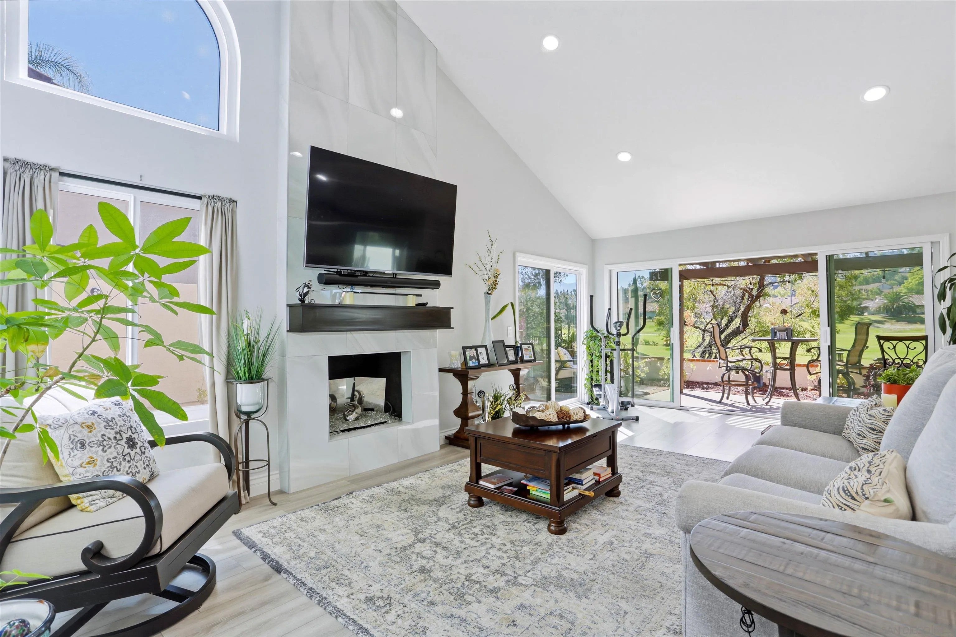 17748 Caminito Balata, San Diego, CA, 92128, USA, 2 Bedrooms Bedrooms, ,2 BathroomsBathrooms,Residential,Active,17748 Caminito Balata,260012530