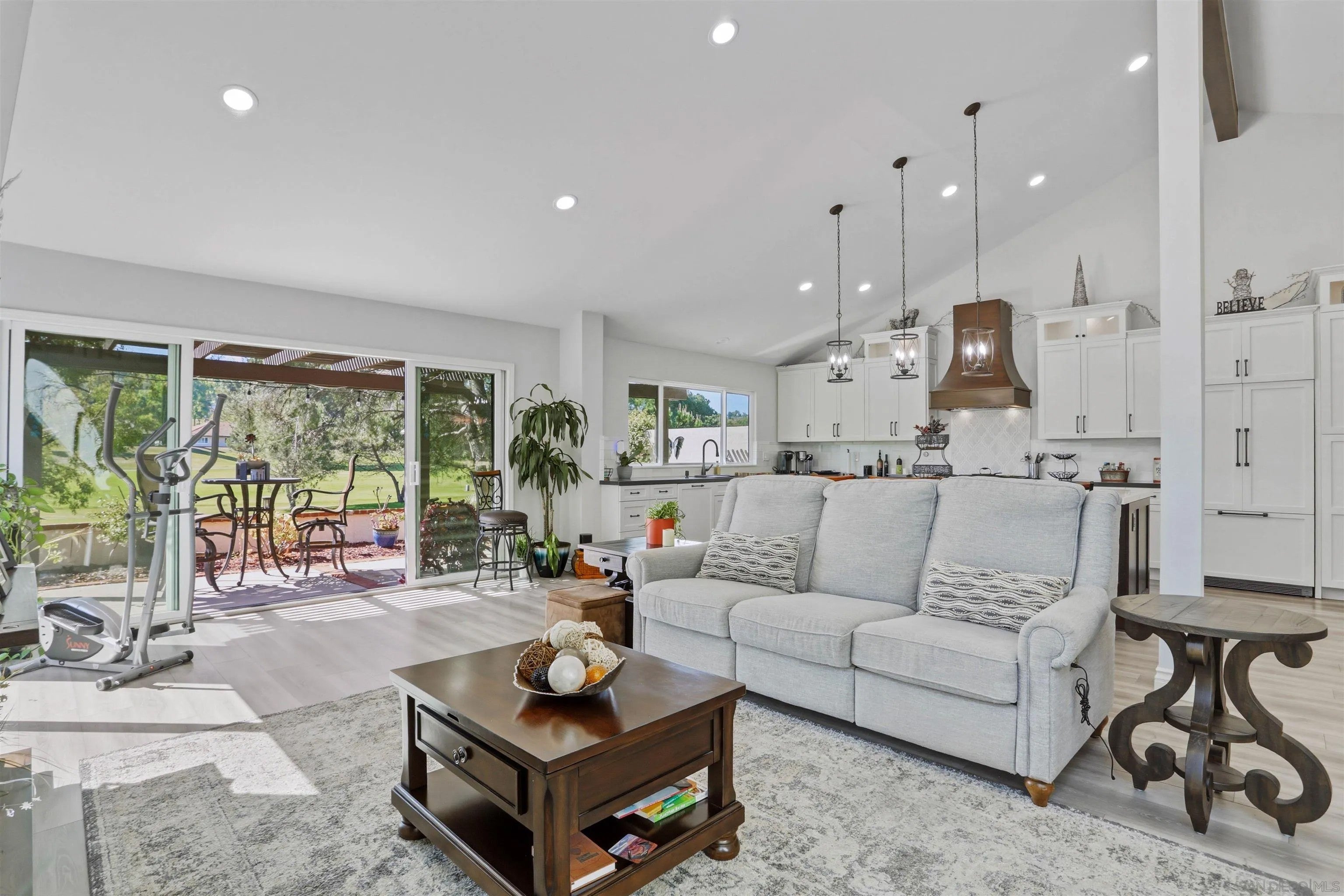 17748 Caminito Balata, San Diego, CA, 92128, USA, 2 Bedrooms Bedrooms, ,2 BathroomsBathrooms,Residential,Active,17748 Caminito Balata,260012530