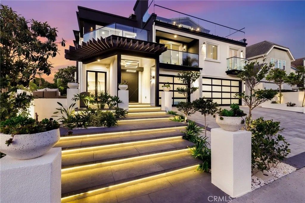 Photo of 35242 Vista De Todo, Dana Point, CA 92624 (MLS # OC26057595)