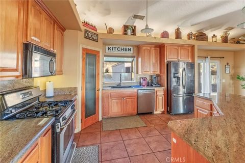 Tiny photo for 23053 Roundup Way, Apple Valley, CA 92308 (MLS # HD25275524)
