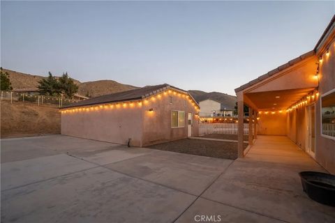 Tiny photo for 23053 Roundup Way, Apple Valley, CA 92308 (MLS # HD25275524)