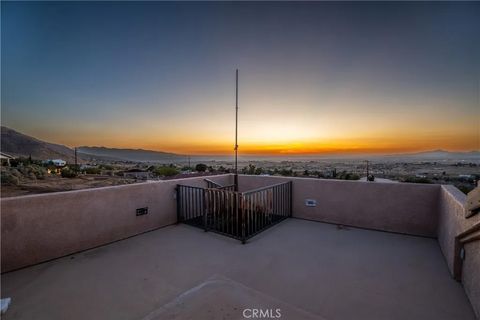 Tiny photo for 23053 Roundup Way, Apple Valley, CA 92308 (MLS # HD25275524)