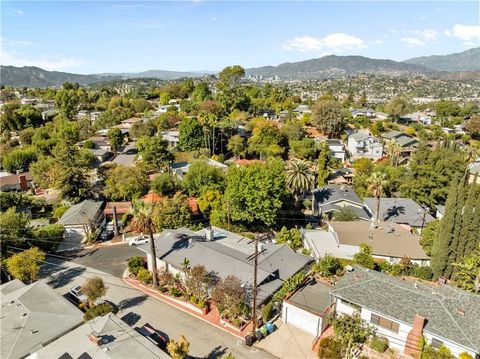 Tiny photo for 4715 Frieda Drive, Los Angeles, CA 90065 (MLS # SR25273741)