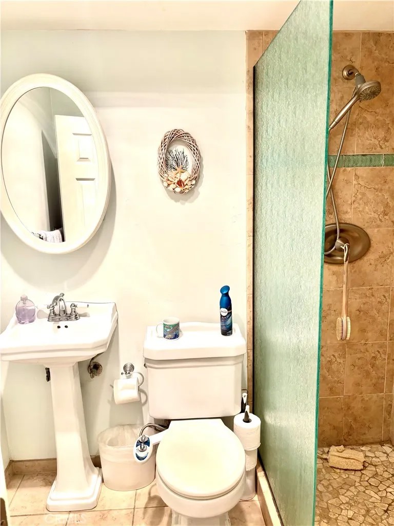 4667 Ocean Boulevard 106