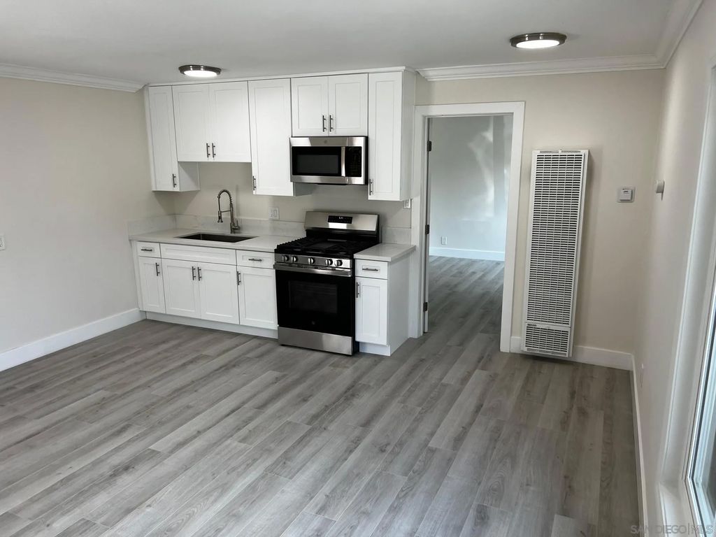 Photo of 525 S Freeman St, Oceanside, CA 92054 (MLS # 260010455)