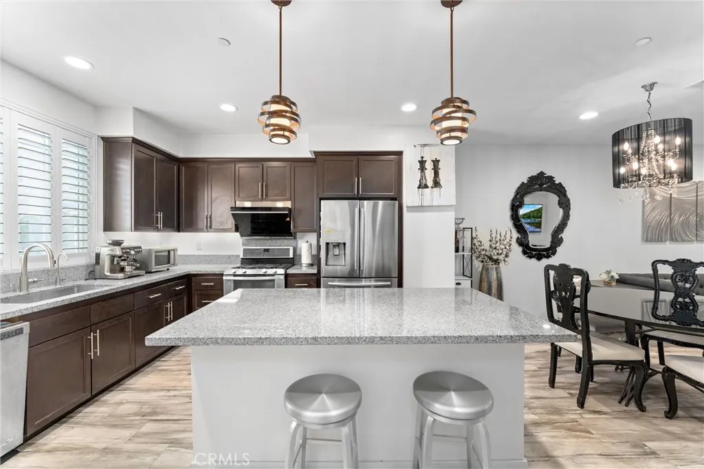 843 Sunburst Way
